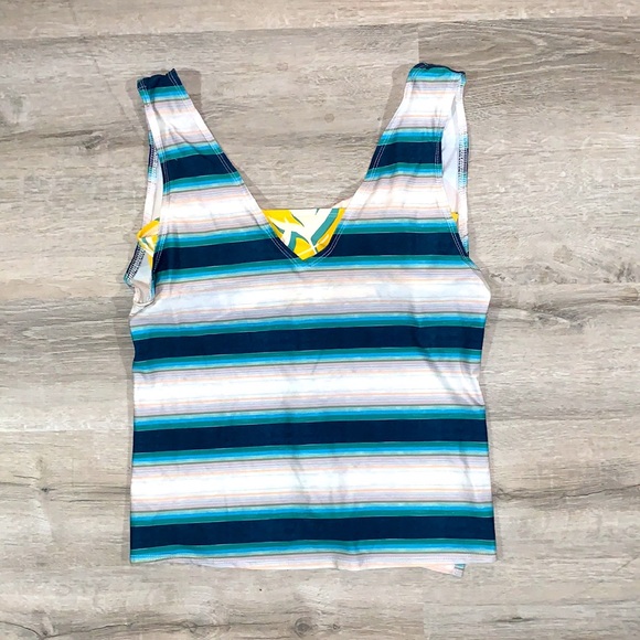 2 in 1 Tankini Top NWT Palms and Yellow - Picture 1 of 13